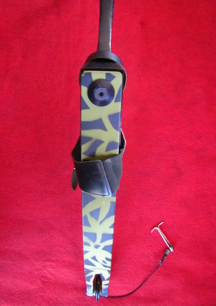 T Star Compound Bow Camo 50" OAL TruGlo Sight, Needs Bowstring