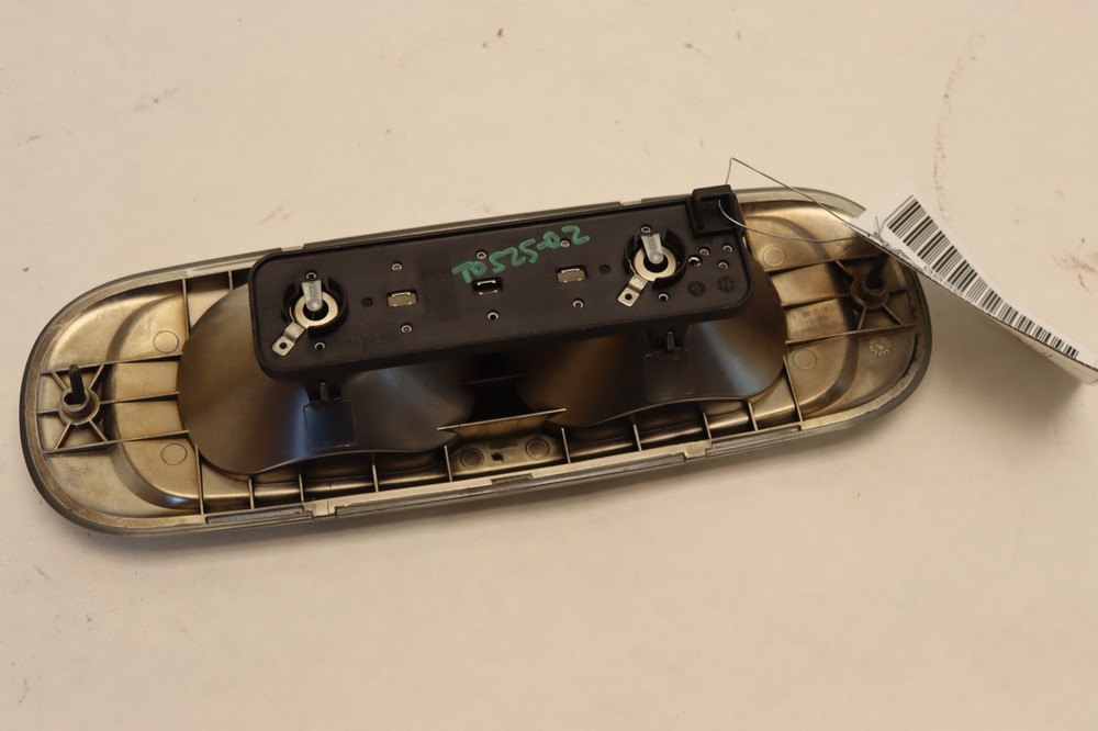 2008-2017 FREIGHTLINER CASCADIA 125 UPPER INTERIOR SLEEPER DOME LIGHT LAMP OEM