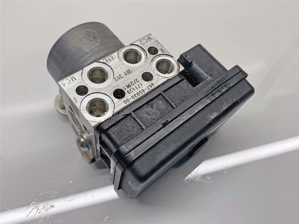 2018 Yamaha MT-10 SP ABS Pump - B67-85930-08