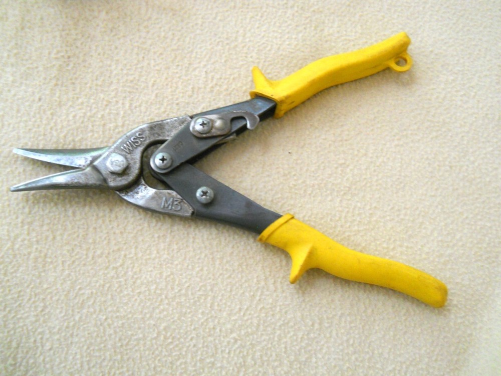 Vintage WISS Tin Snips M3 with Leather Sheath