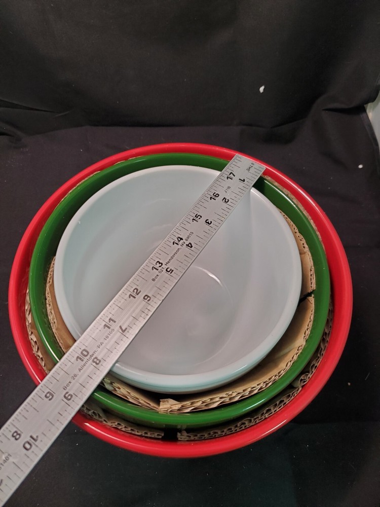 DII 3-Piece Christmas Mixing Bowl Set NEW OPEN BOX