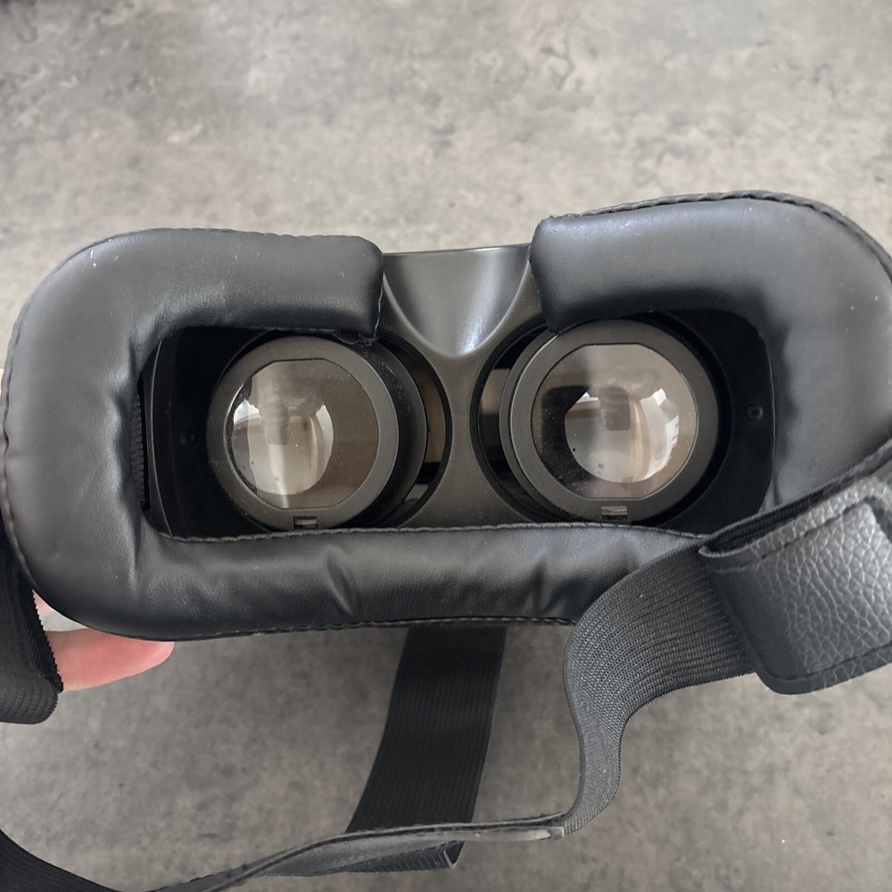 iLive Virtual Reallity IVR37W Glasses