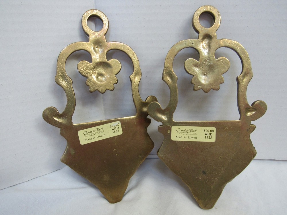 Hallmarks "Crawn Touch Collection" Wall Sconce Brass (Soild Brass)