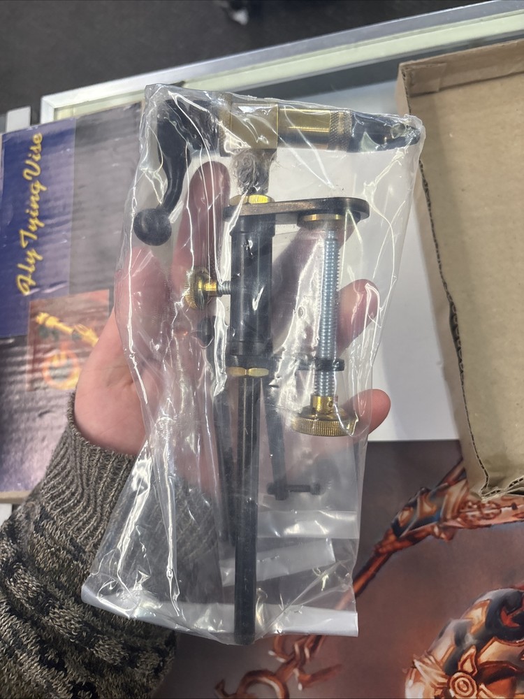 Delux Master Vise Fly Tying Sunrise