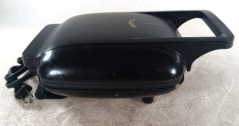 Chur Waffle Makes 4 Mini 3" Waffles Indicator Light