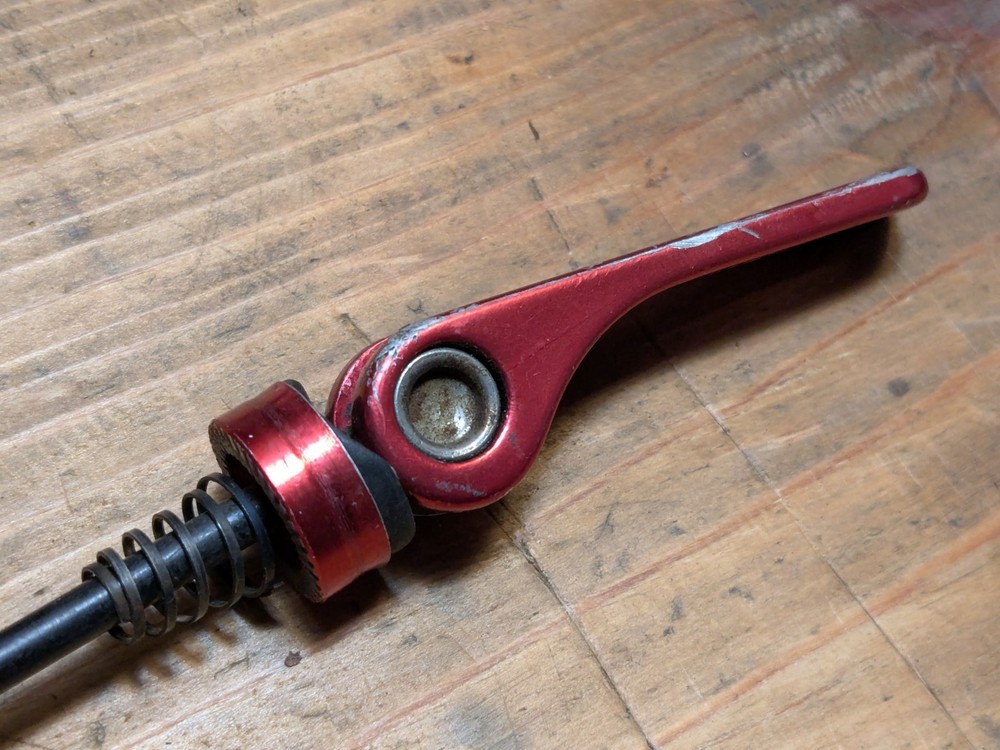 Tranz-X Rear Quick Release Skewer Red