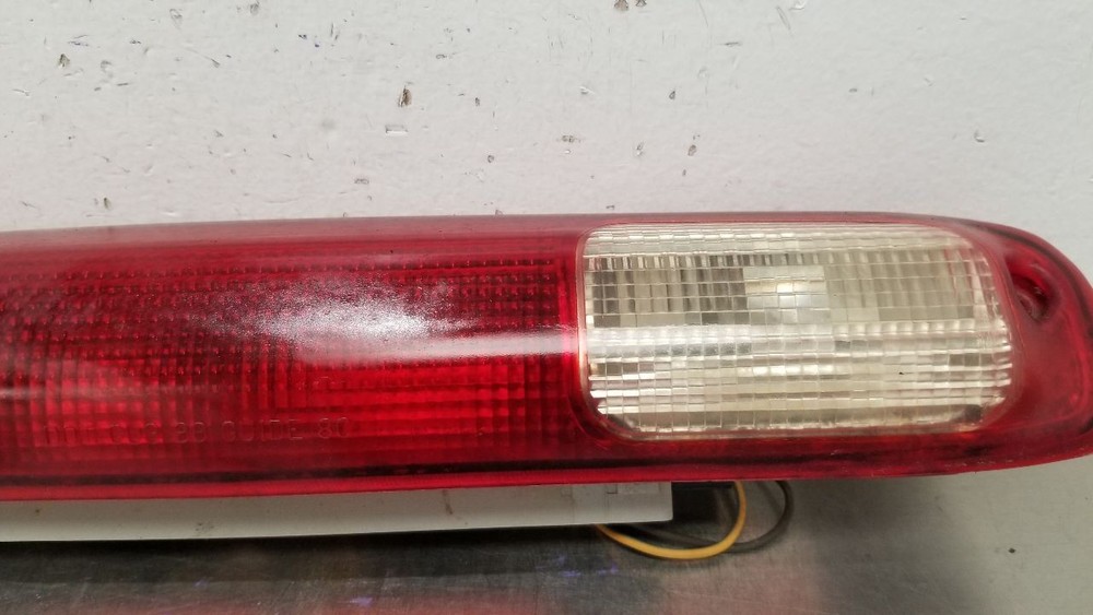 06 CHEVY SILVERADO 2500 HIGH MOUNTED STOP LIGHT