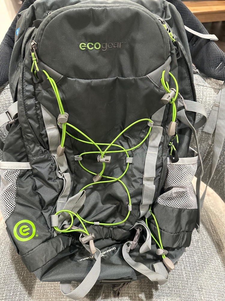 Ecogear Snow Leopard 40L hiking backpack