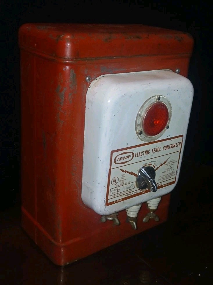 Agway Electric Fence Controller Model A30 Tested Working