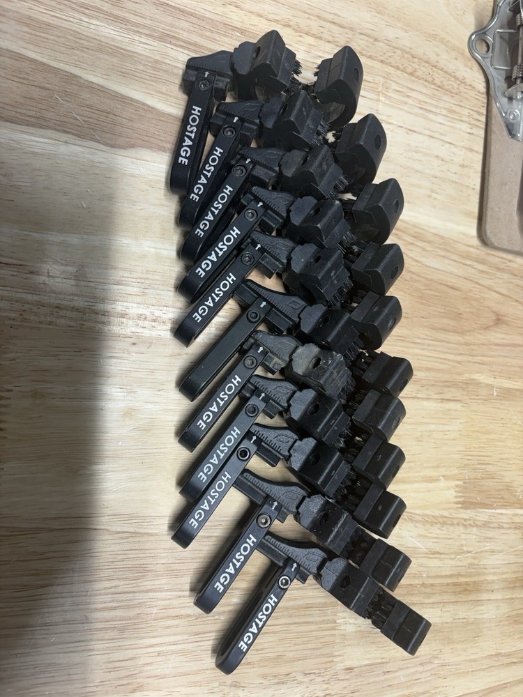 Octane Hostage Containment Arrow Rest Right Or Left Handed