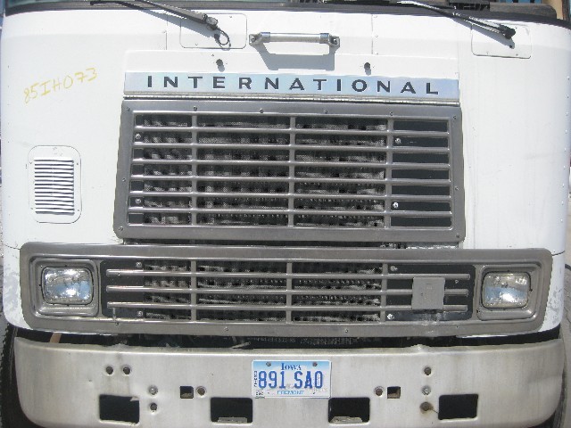 1982-1996 International 9670 Grille - Used