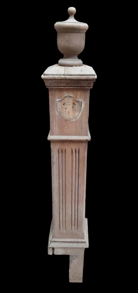 Newel Post GAM0275