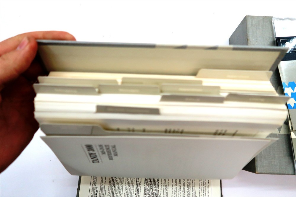 Tandy Computer MS DOS Manual Handbook in Binder Hard Case 25-4103 + Software