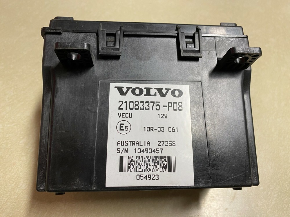Volvo CAB CONTROL  module VECU 21083375 P08