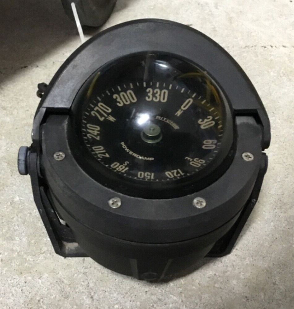 Ritchie B-80 Voyager Compass with Mount Lighted