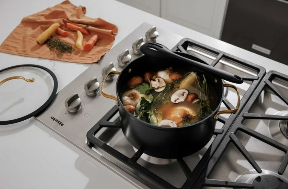Thyme & Table 32-Pc Cookware & Bakeware Set Ceramic Nonstick Pots Pans – Black