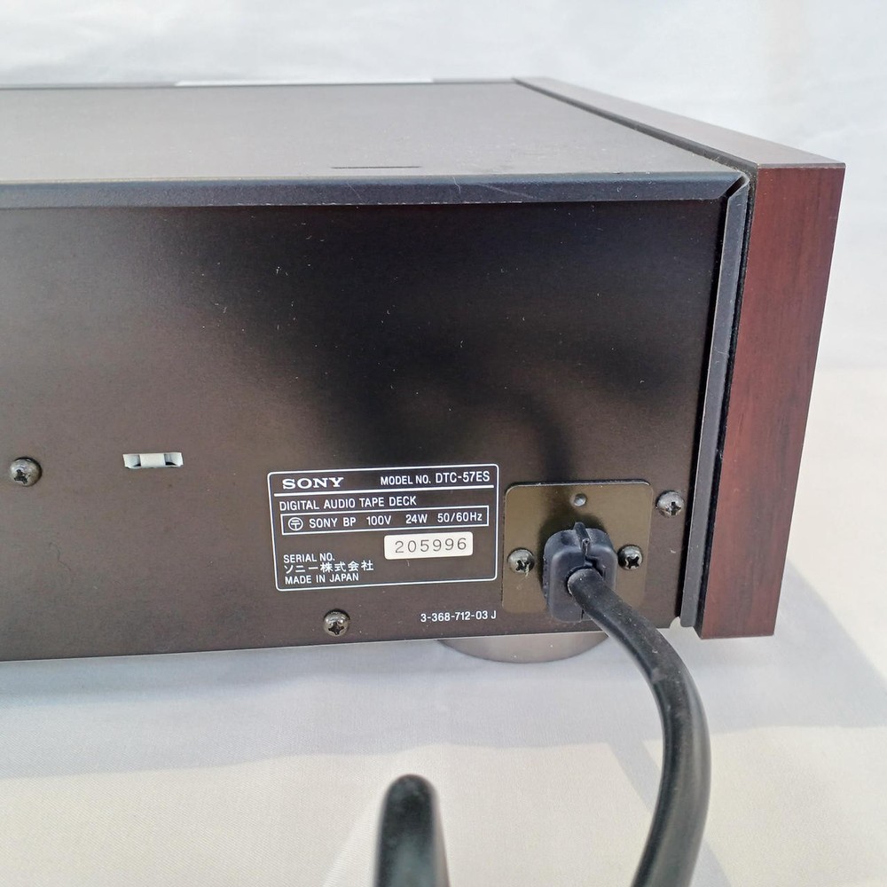SONY DTC-57ES DAT deck