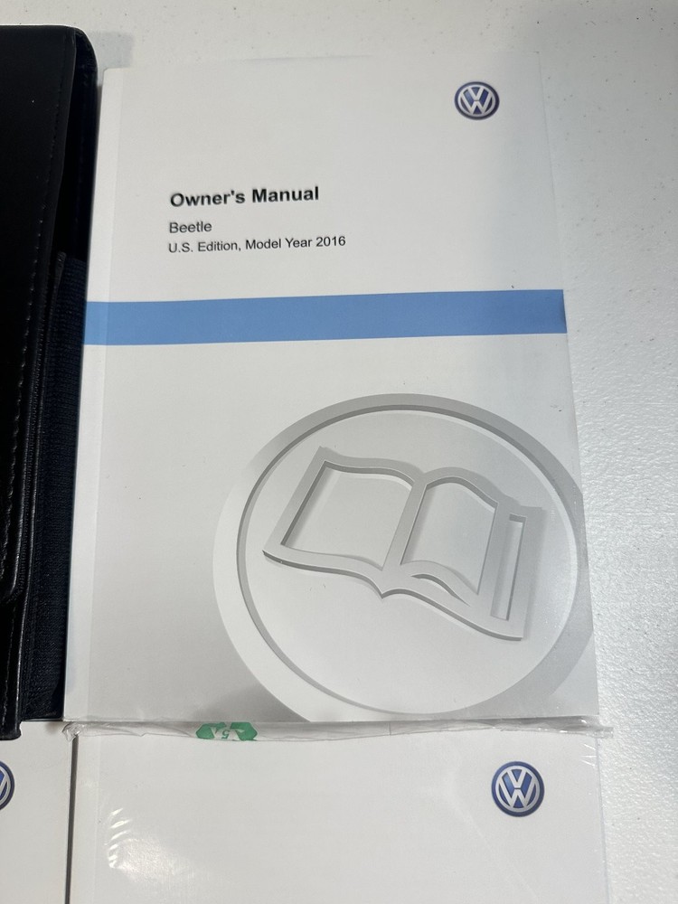 2016 Volkswagen Beetle Owner's Manual Set