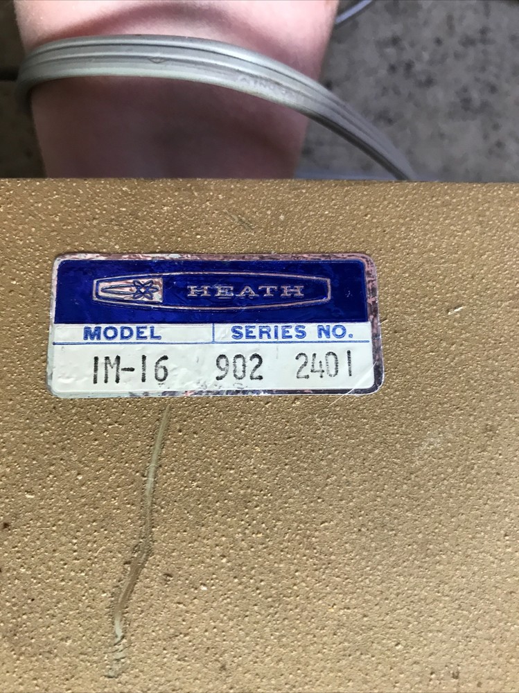 Vntg Heathkit Utility Solid State Voltmeter Model IM-16 - Powers On - 902 2401