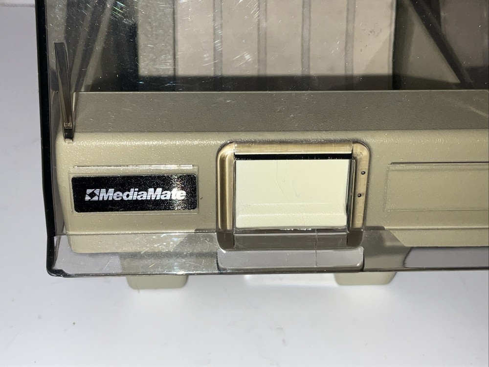 MediaMate 3.5” Floppy Disk Diskette Stackable Storage Box Container Vintage