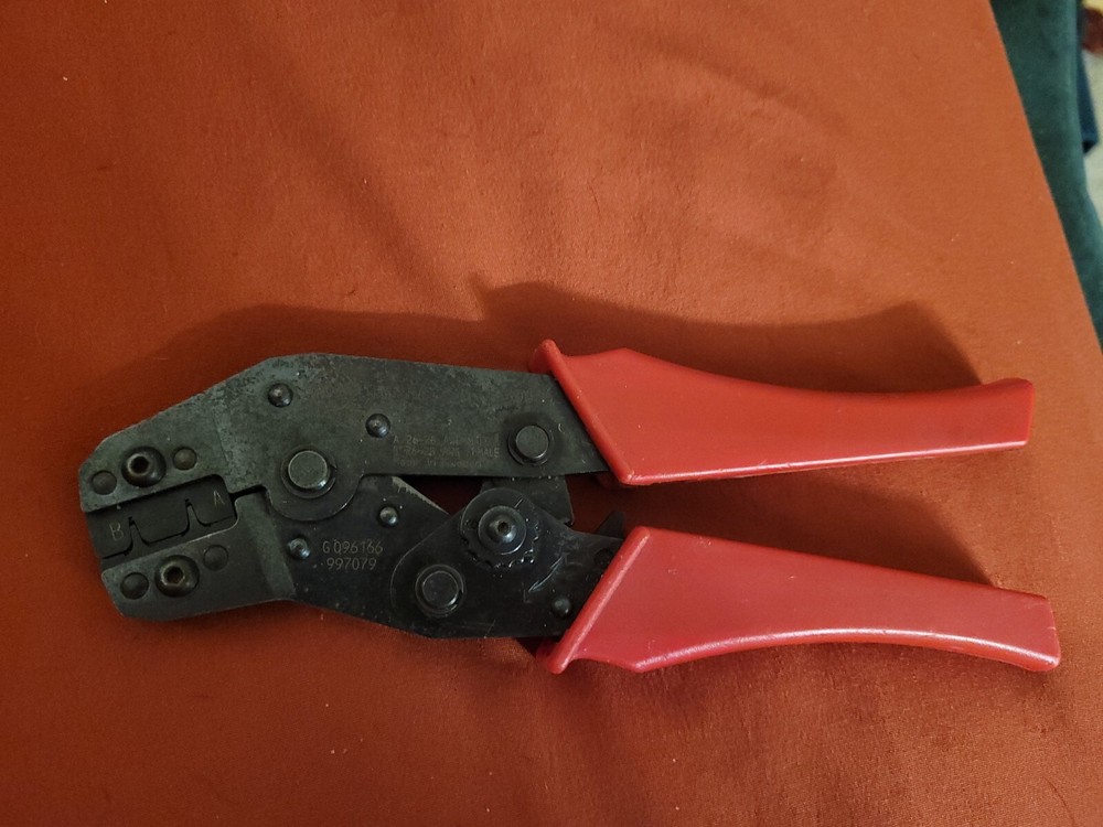 Molex 638110300 Hand Crimp Tool