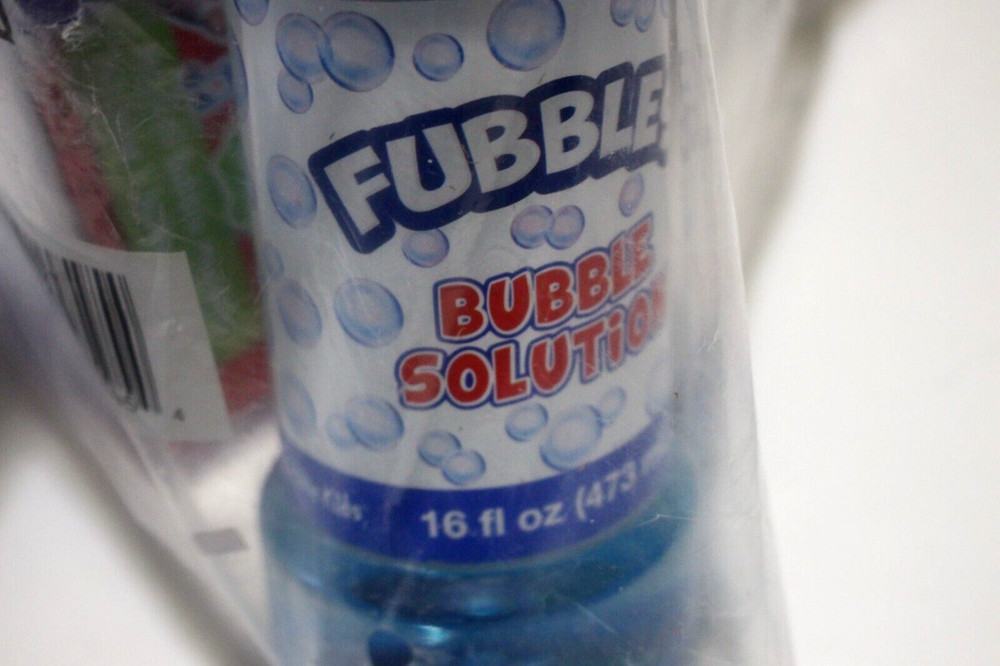 COCOMELON MUSICAL BUBBLE MACHINE