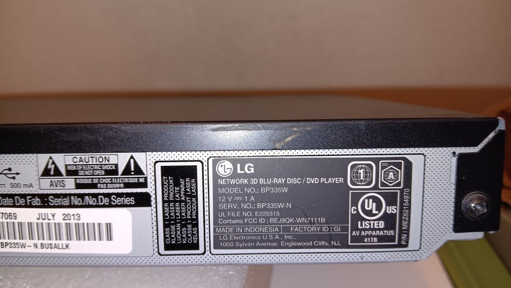 LG BP335W 3D Blu Ray Player Complete