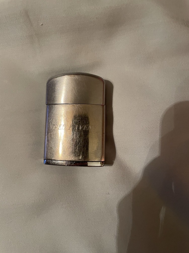 Vintage 1950s Ronson Windlite Chrome Lighter