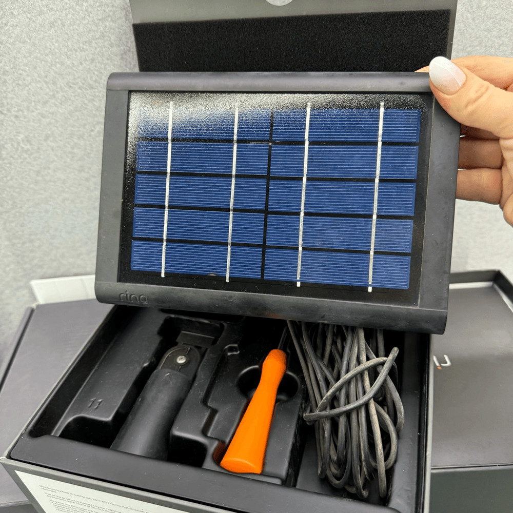 Ring Security System Bundle Motion Detector Solar Panel Install Acessories + Mor