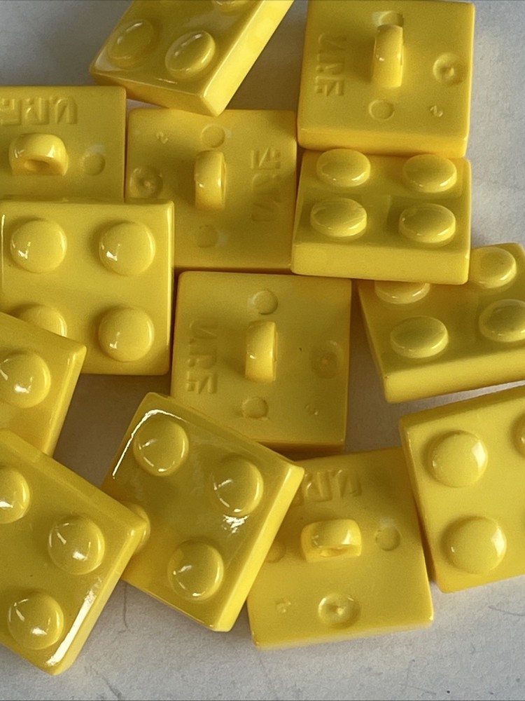 1 Yellow UPF LEGO Looking Plastic Buttons 5/8” Self Shank