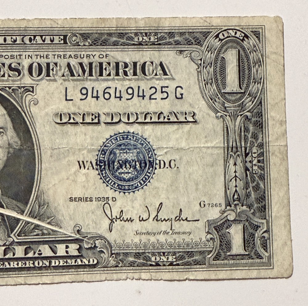 1935D $1 ONE DOLLAR SILVER CERTIFICATE “MAJOR GUTTER FOLD ERROR” Fold Covers 75%