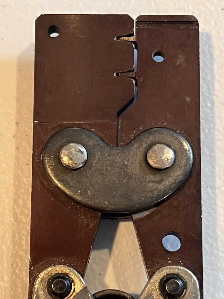 MOLEX HTR 8519A Hand Crimping Tool