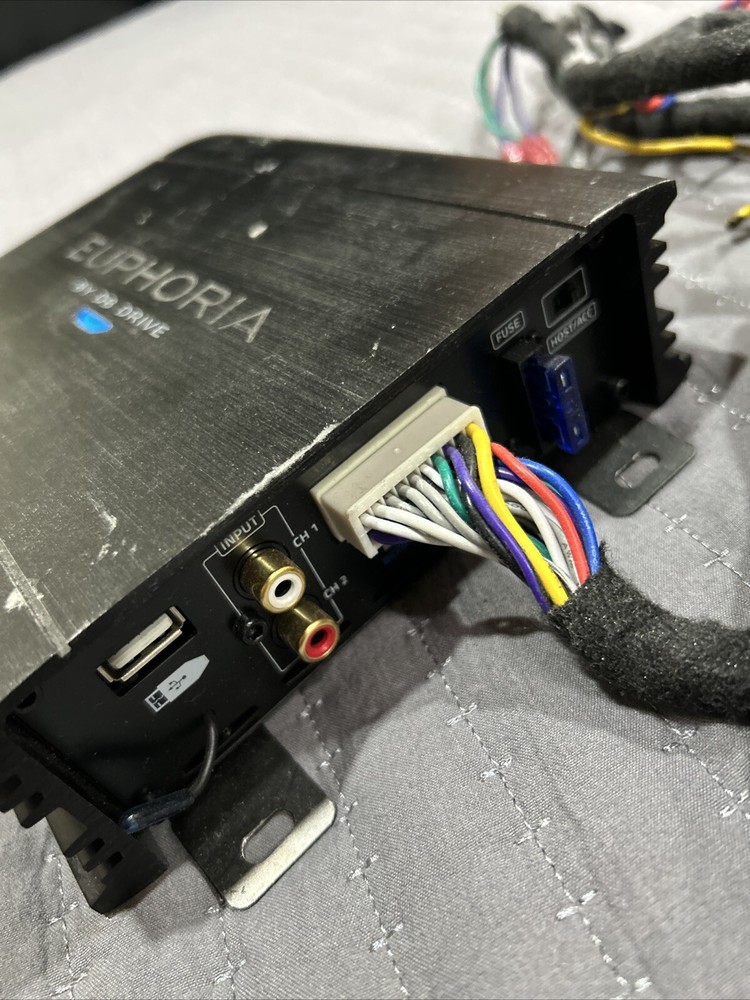 Euphoria EDSP4-31BT Digital Signal Processor with 4CH AMP