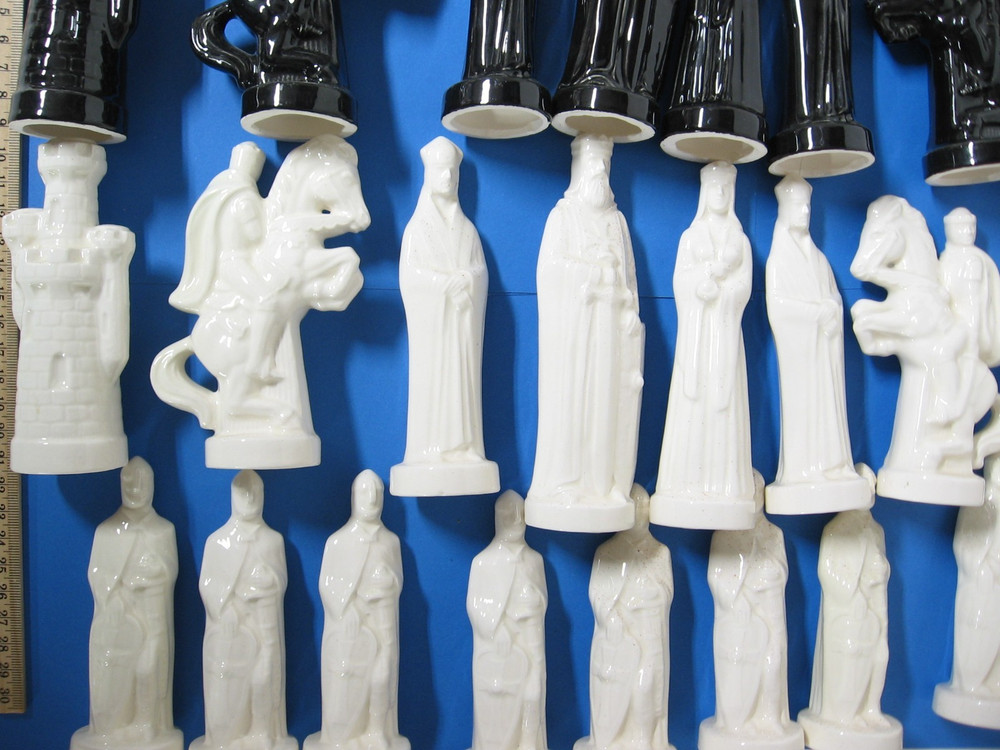Black & White Tall Glazed Ceramic Chess Set 6" King-Complete-No Board
