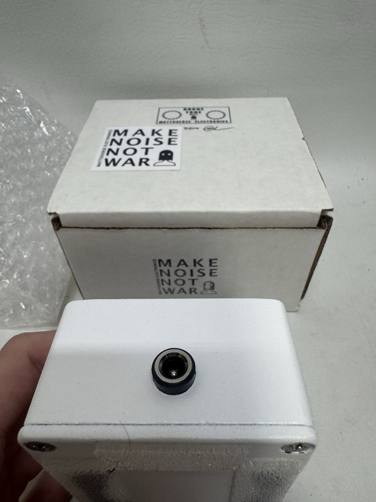 Mattoverse Electronics Drone Tone MKII (2017) White Version With Original Box