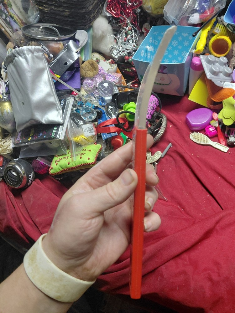 Osrow ice scraper, featuring a thick plastic blade 10" Red
