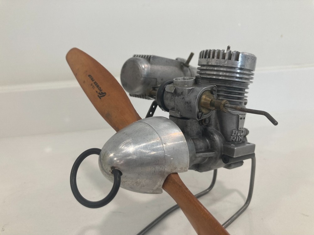 SUPER TIGRE 40 BULL RING Nitro Engine w/ Muffler