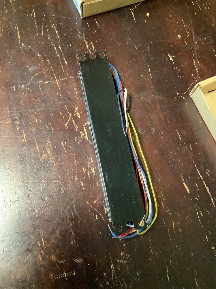 New MagneTek Universal Triad Electronic Ballast