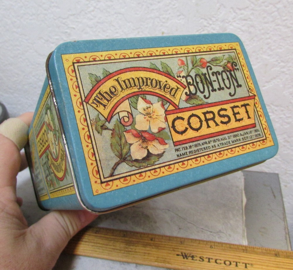 Reproduction Bon-ton corset empty tin, a fun & beautiful decor , nice graphics