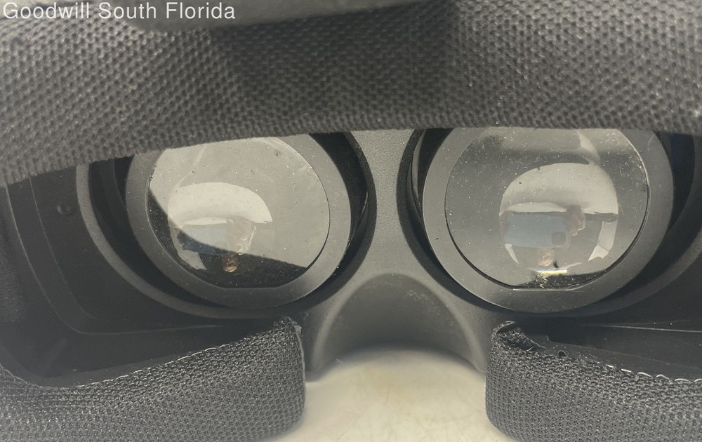 BNext Blue Black Universal Virtual Reality Headset Not Tested With Tags