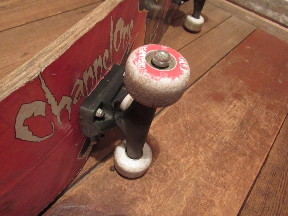 CHANNEL ONE "DOGS" Skateboard Complete