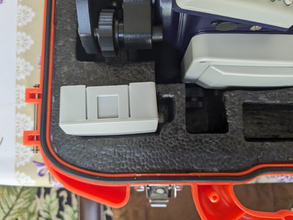  Agatec MTS 650 Automatic Laser Level w/Case