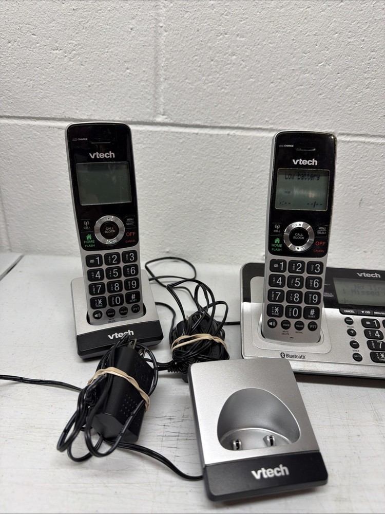 VTech VS113-5 Cordless Phone System 4 Handsets-5 Base Long Range Bluetooth Call