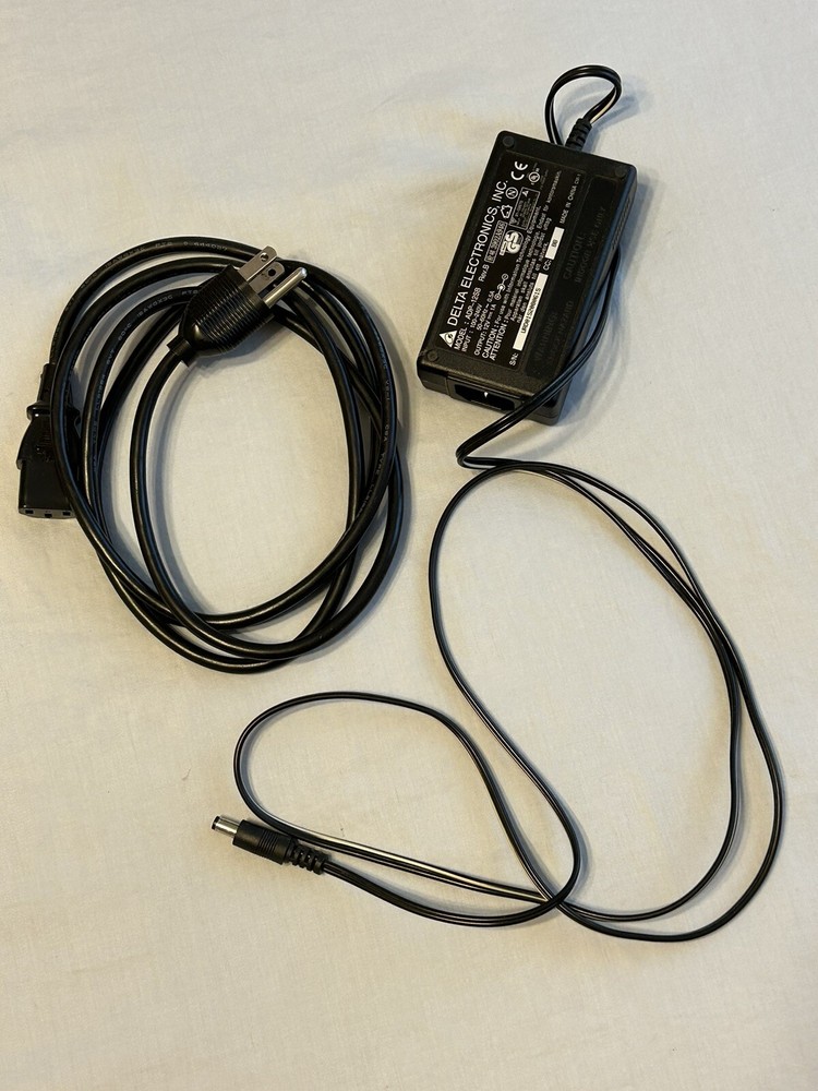 Linksys BEFCMU10 EtherFast Cable Modem USB Printer/Scanner & Ethernet Cables