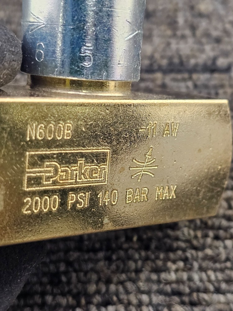 Parker 1A863: Flow Control Needle Valve, 3/8 NPT, 8 Gpm, 2000 Psi