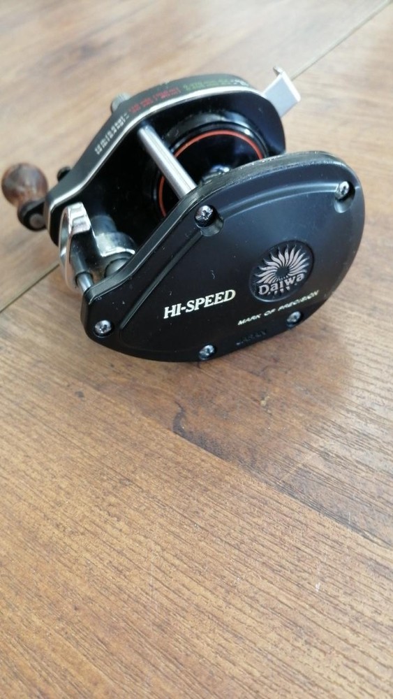 DAIWA PHANTOM SM-15 Bait Reel