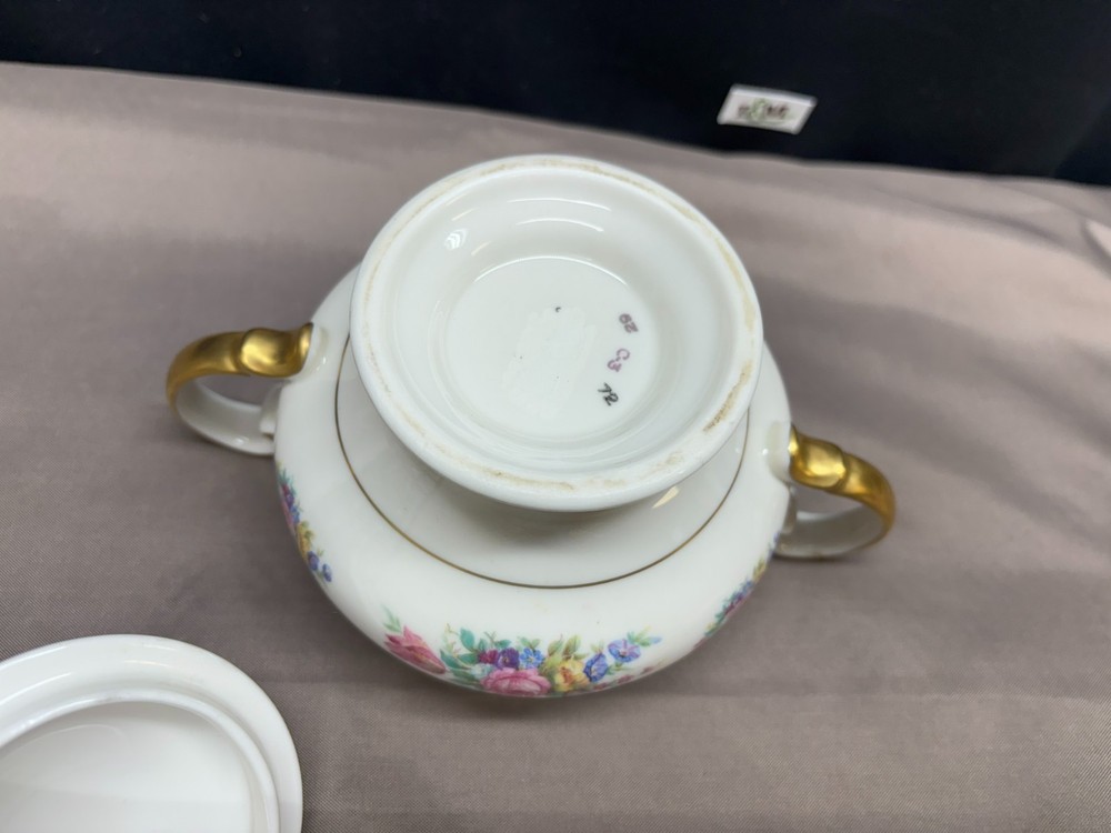 Castleton "CASTLETON ROSE" USA ~ Sugar Bowl w/Lid