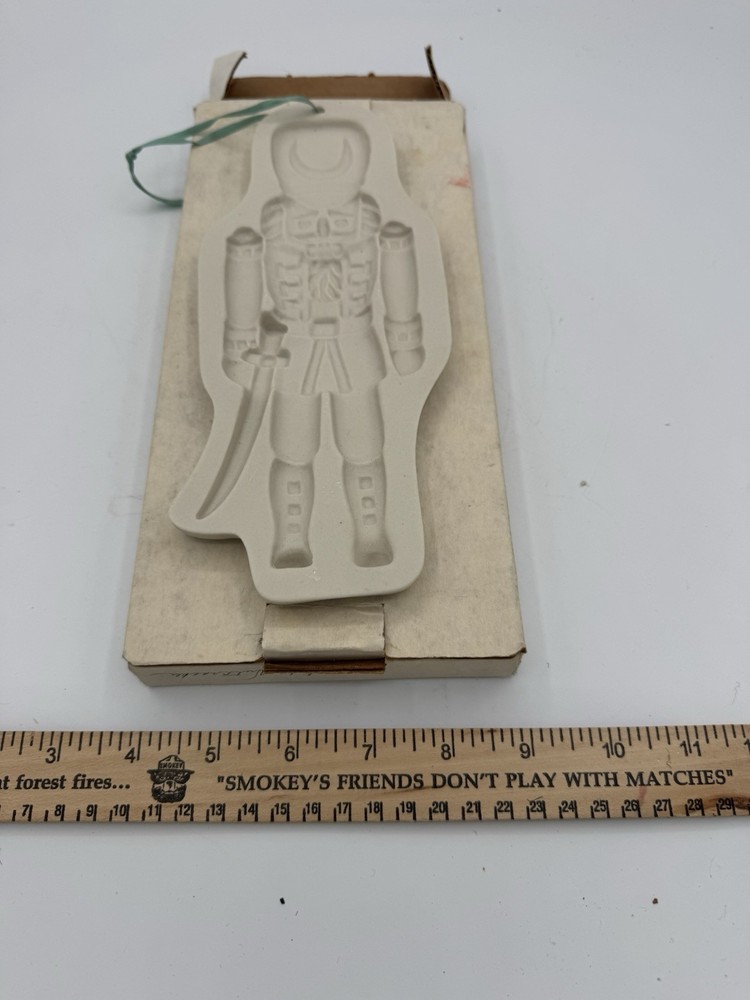 Vtg Hsrtstone Pottery Nutcracker Stonware Cookie Mold