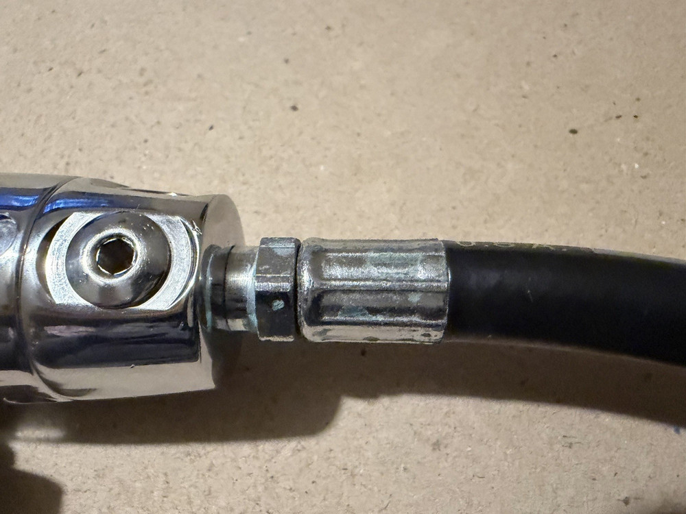 Atomic Aquatics B1 First & Second Stage (Swivel)(Titanium 2nd)(Din) READ!
