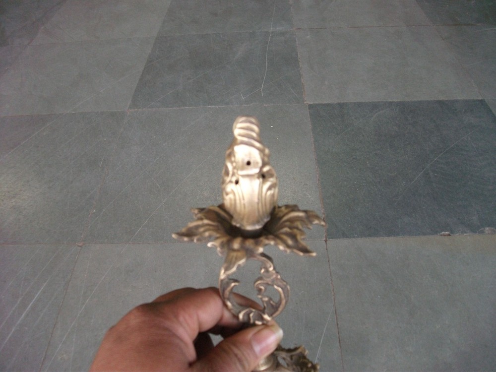 Vintage Brass Handcrafted Solid Unique Shape Engraved Dhoop Stand